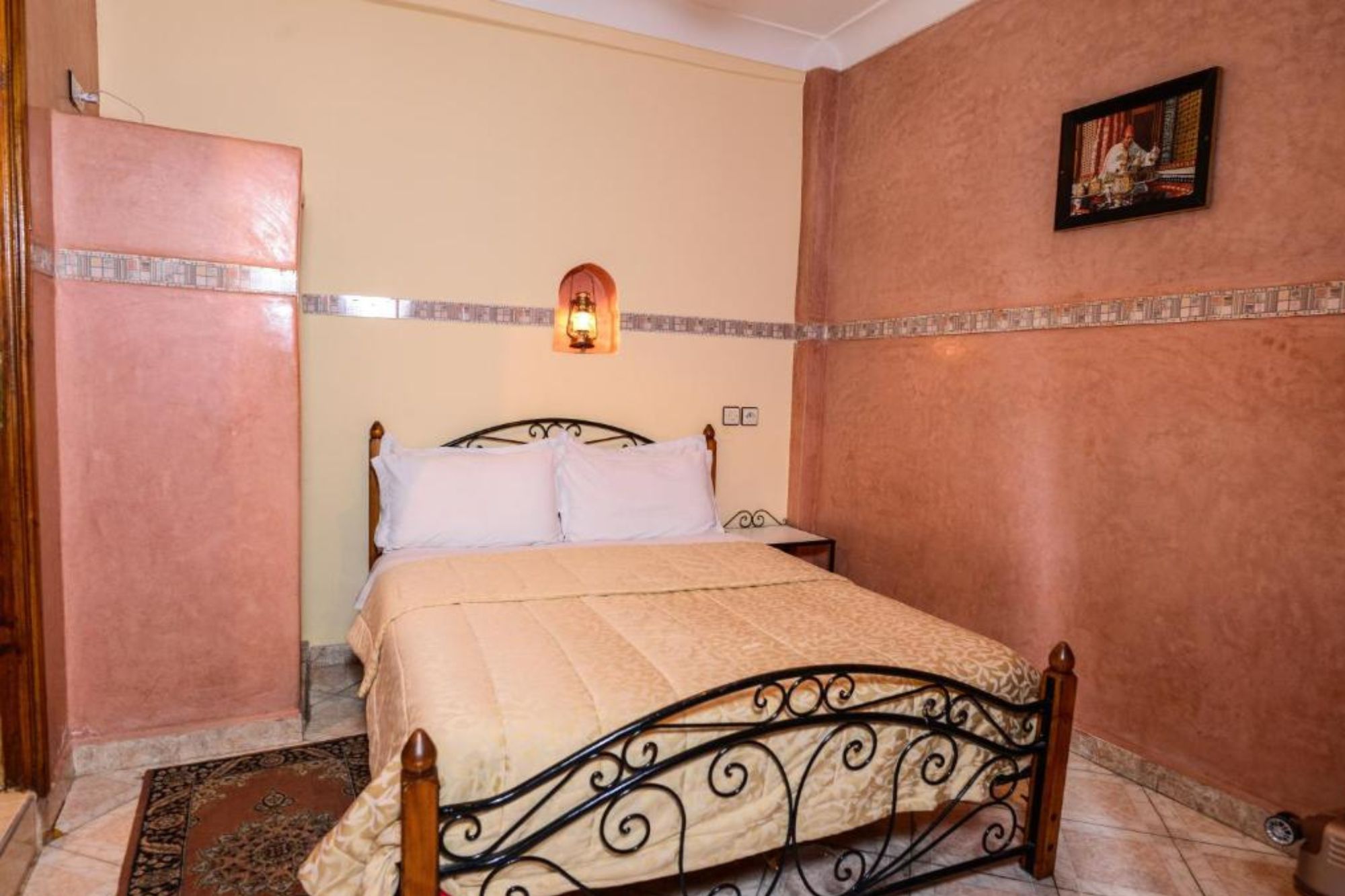 Hotel Faouzi _ Hotel Pas Cher à Marrakech (4)