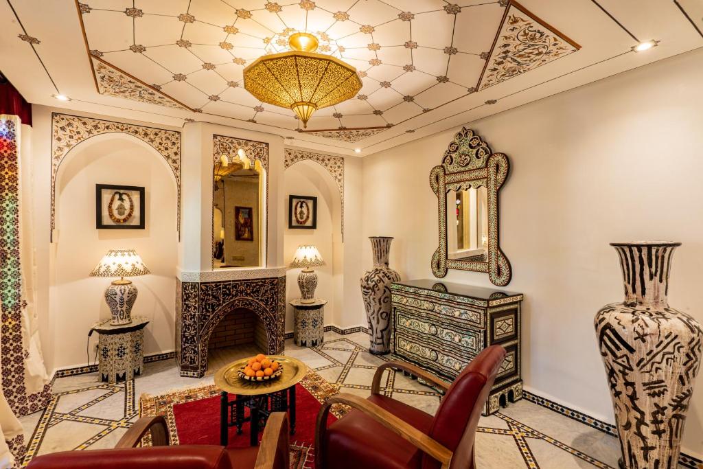 cheminée Maison Arabe Hôtel de luxe Marrakech