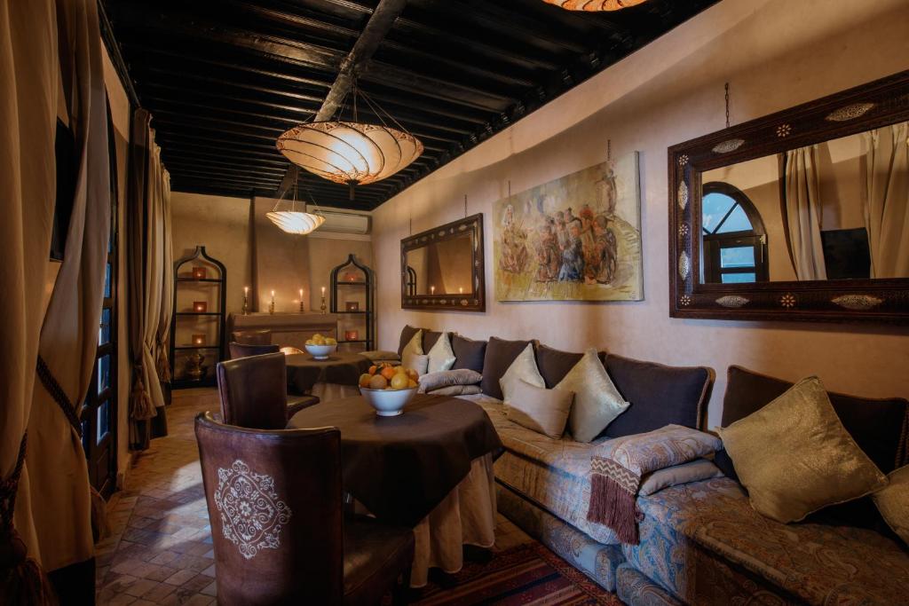salon riad kheirredine - luxe marrakech
